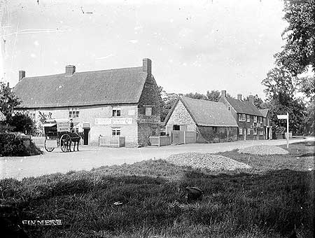 The Red Lion public house on the then Buckingham to Banbury road - 1904.